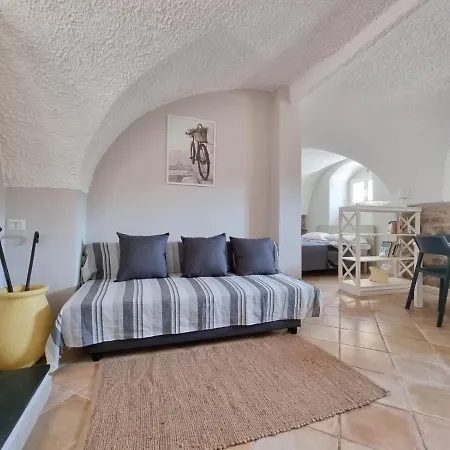 Casa Di Tecla * Costarainera